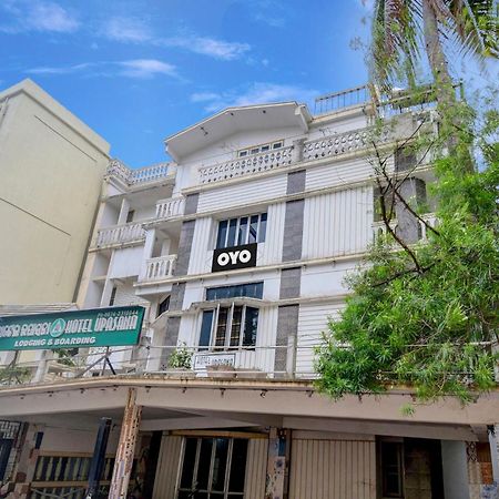 Hotel O Upasana บูบันเนสชวาร์ ภายนอก รูปภาพ